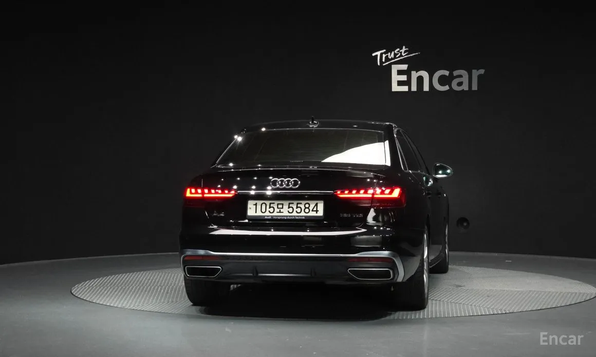 Фото 4 - Audi A4