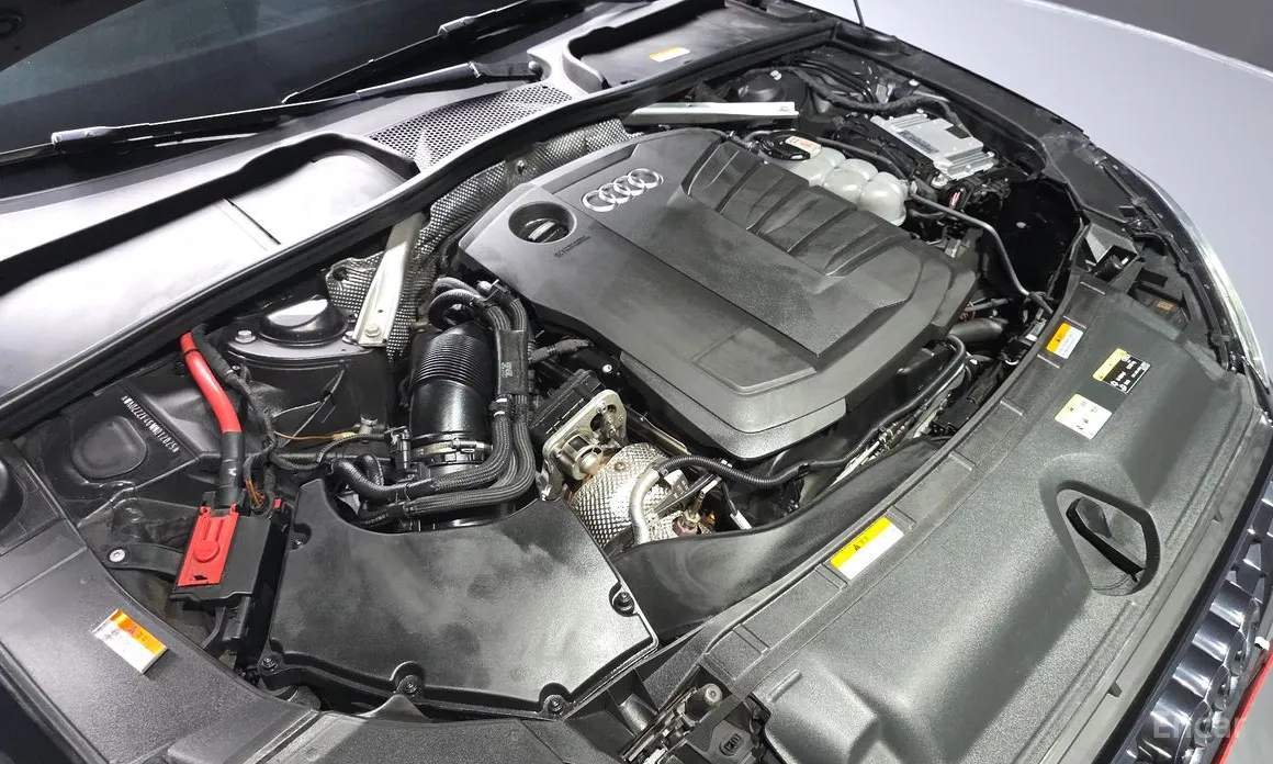 Фото 6 - Audi A4