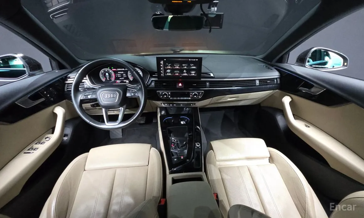 Фото 7 - Audi A4