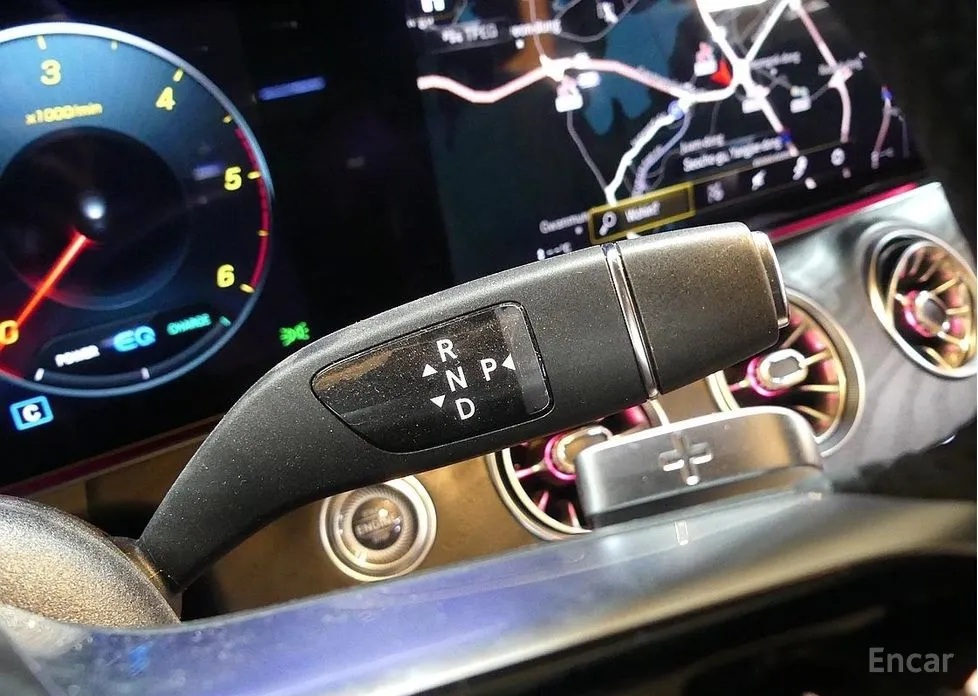 Фото 9 - Mercedes-Benz CLS-Class