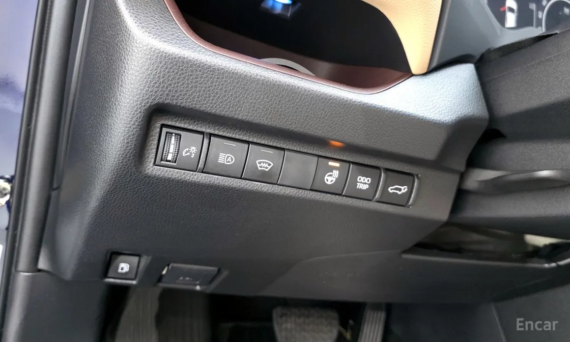 Фото 17 - Toyota RAV4