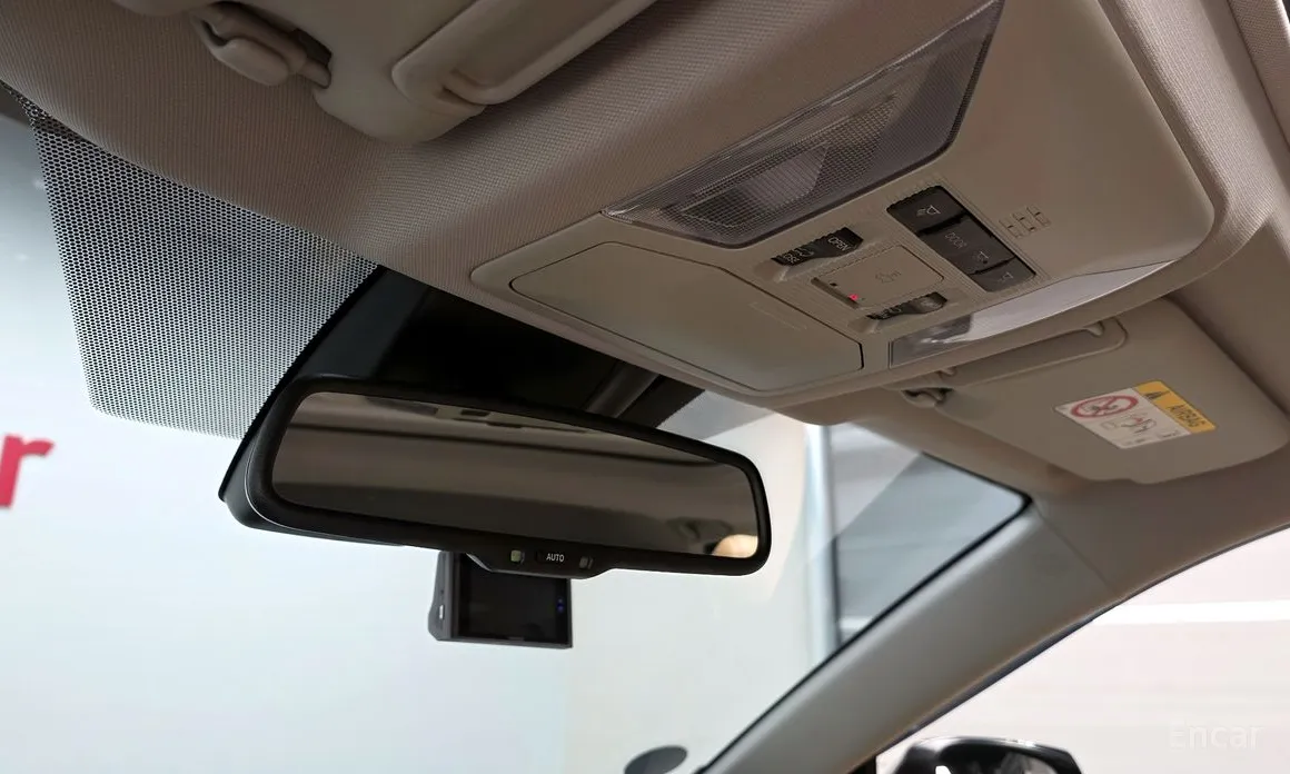 Фото 18 - Toyota RAV4