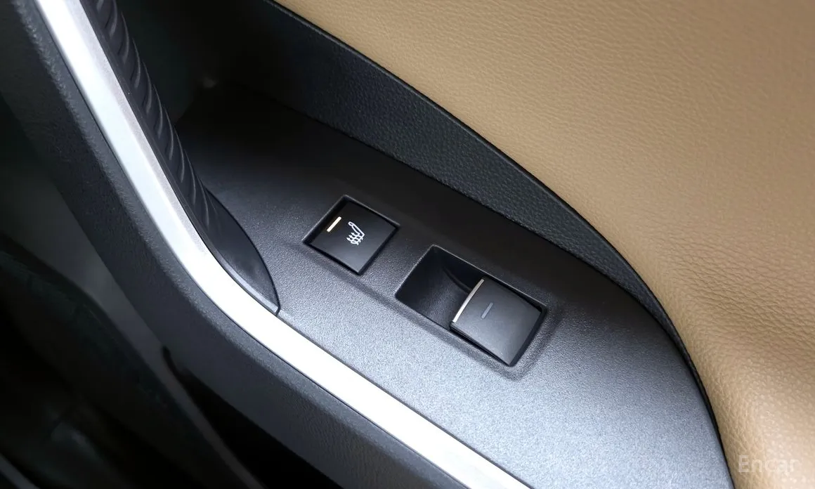 Фото 19 - Toyota RAV4