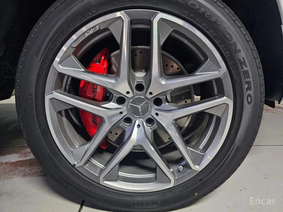 Фото 5 - Mercedes-Benz G-Class