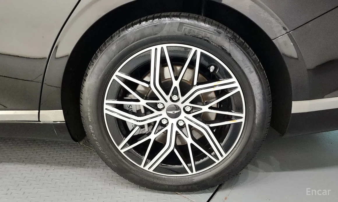 Фото 5 - Genesis G90