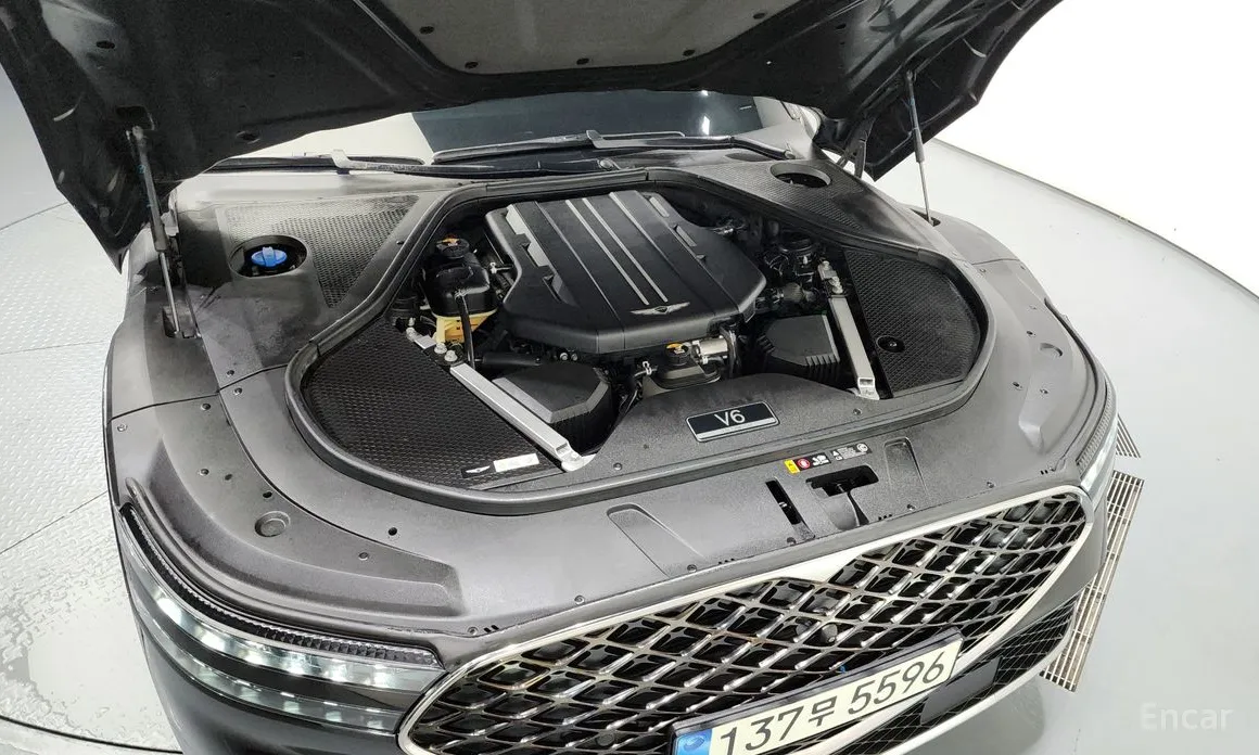 Фото 6 - Genesis G90