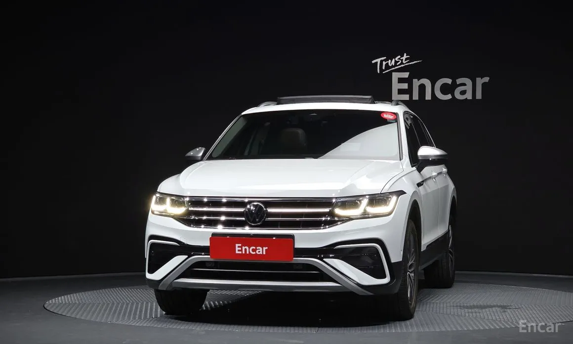 Фото 3 - Volkswagen Tiguan