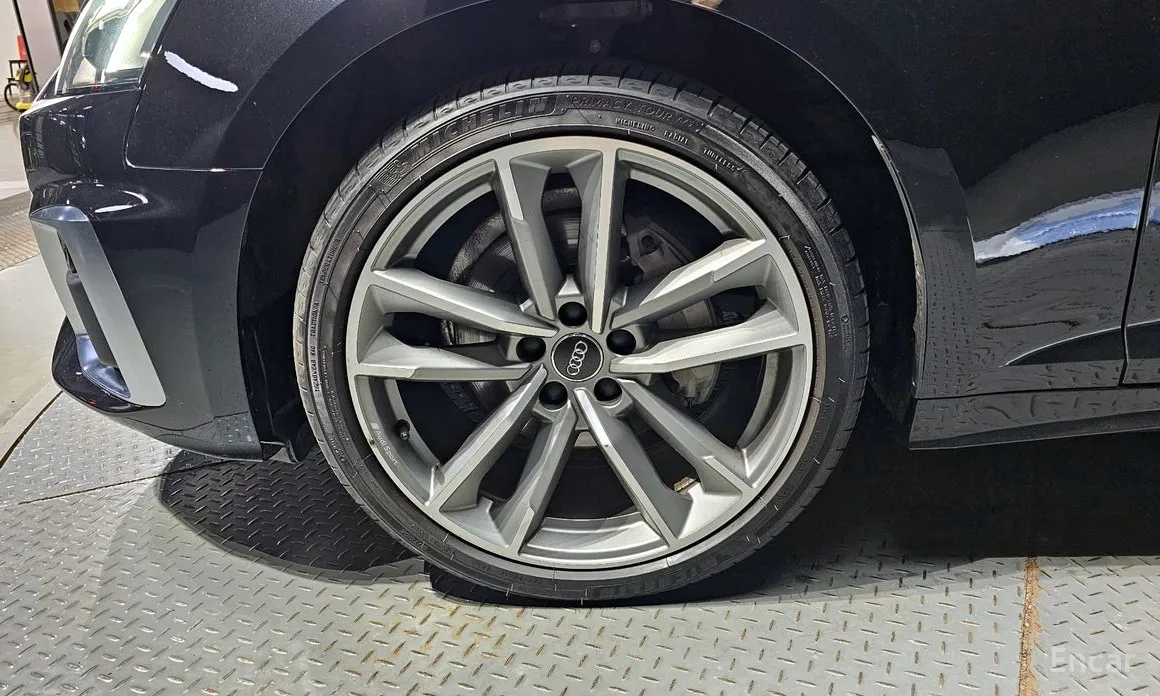 Фото 5 - Audi A5