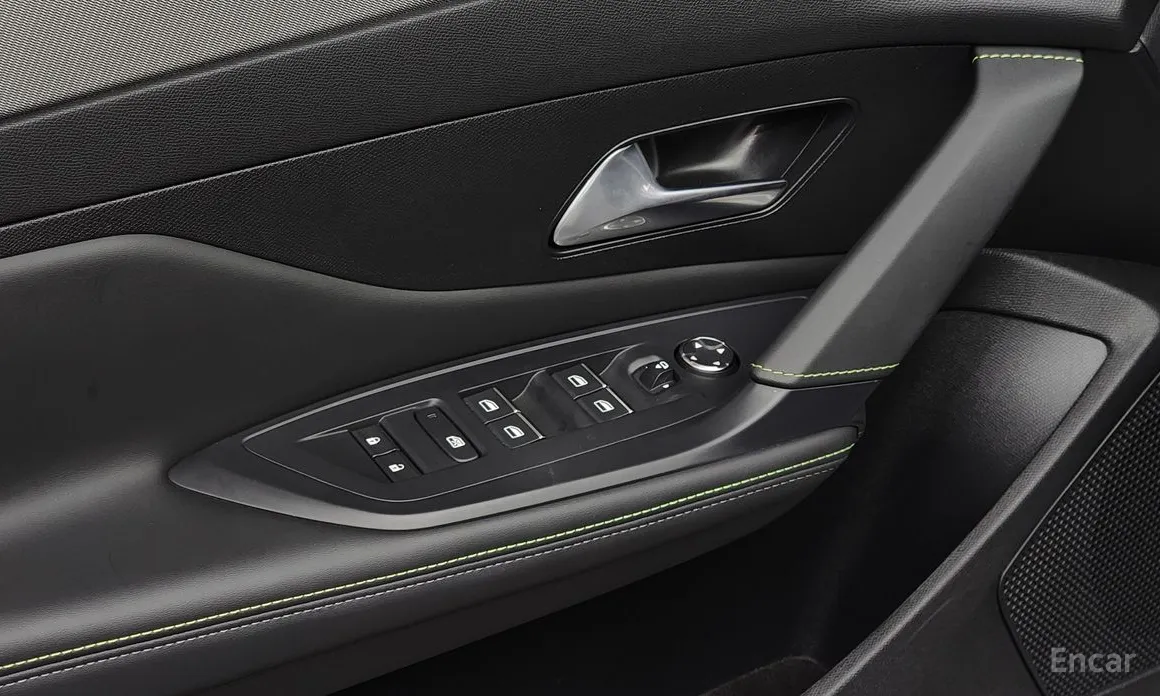 Фото 13 - Peugeot 408