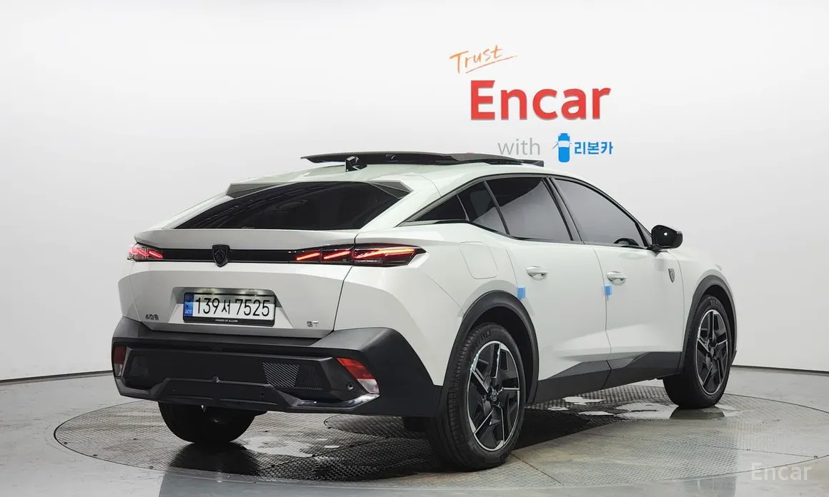 Фото 2 - Peugeot 408