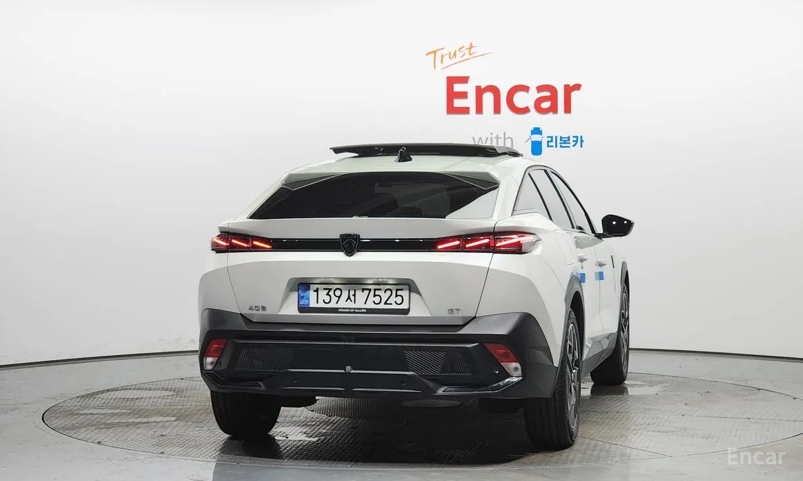 Фото 4 - Peugeot 408