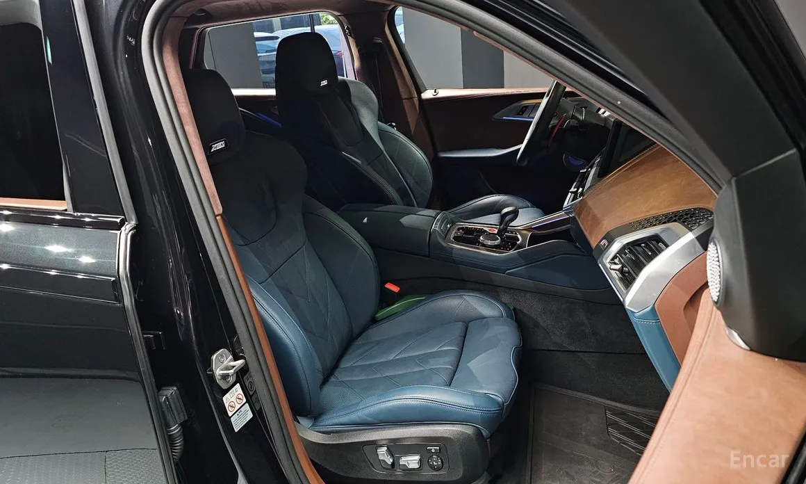 Фото 10 - BMW XM