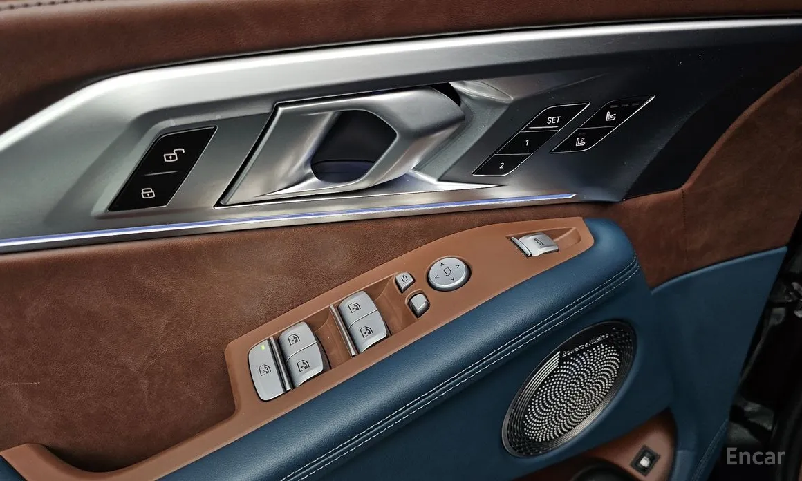 Фото 18 - BMW XM