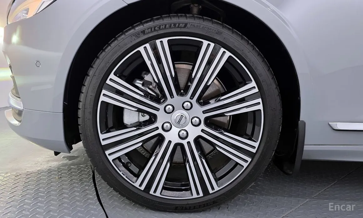 Фото 5 - Volvo S90