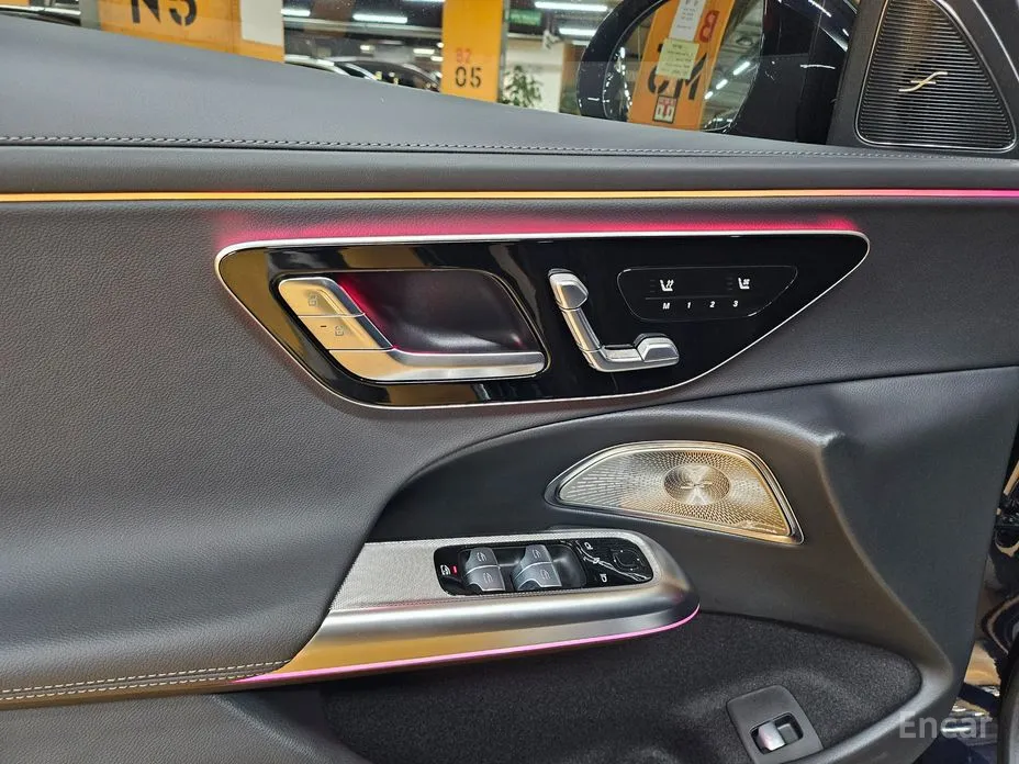 Фото 10 - Mercedes-Benz E-Class