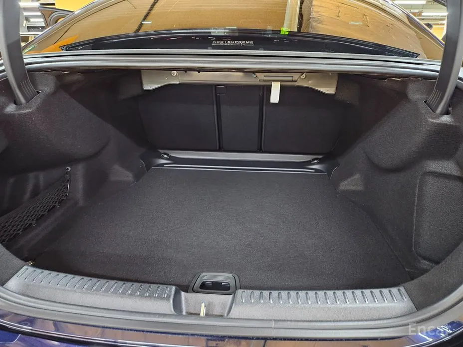 Фото 16 - Mercedes-Benz E-Class