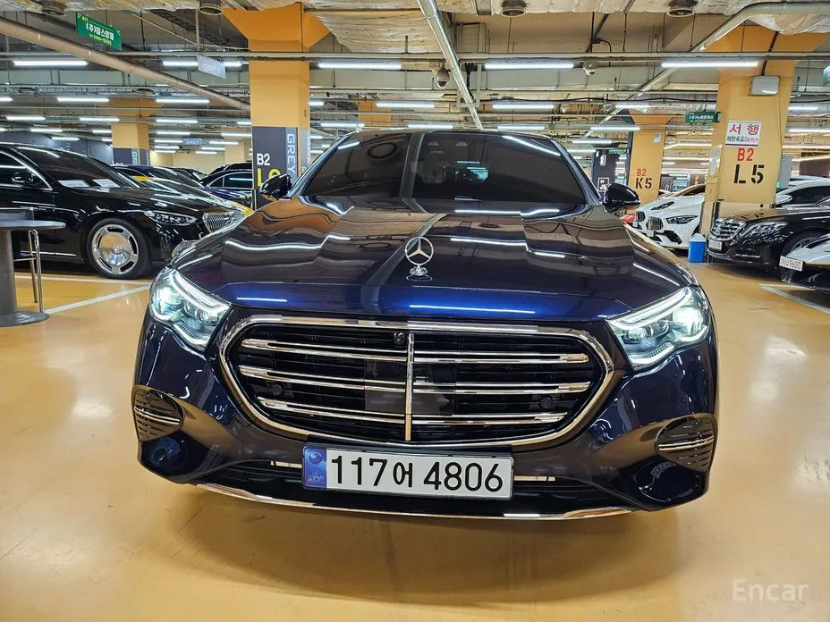 Фото 2 - Mercedes-Benz E-Class