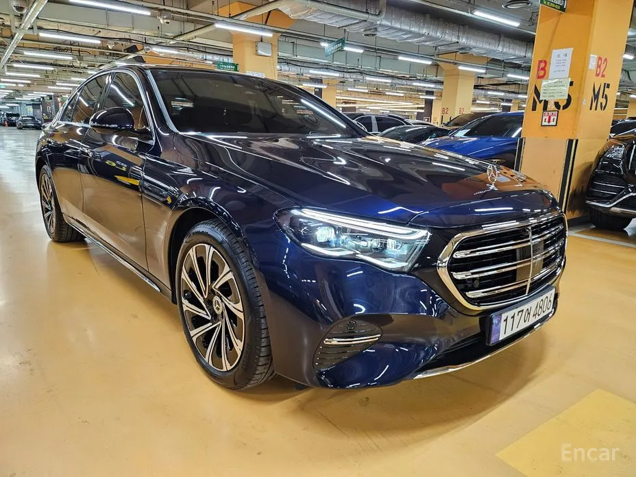 Фото 3 - Mercedes-Benz E-Class