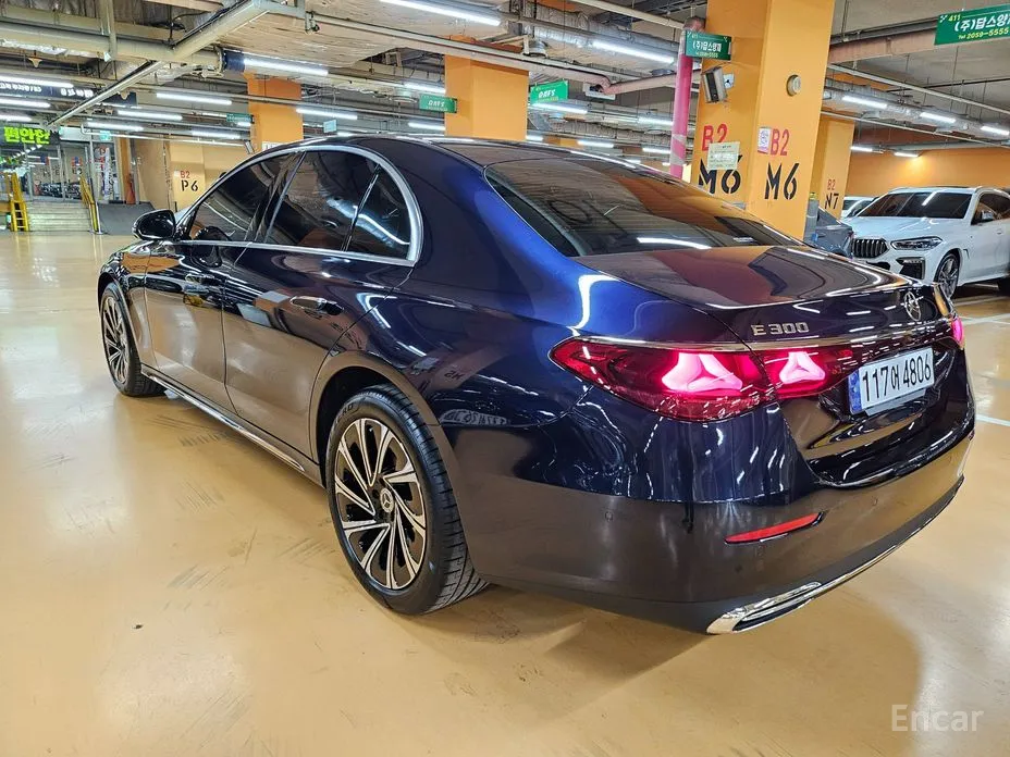 Фото 7 - Mercedes-Benz E-Class