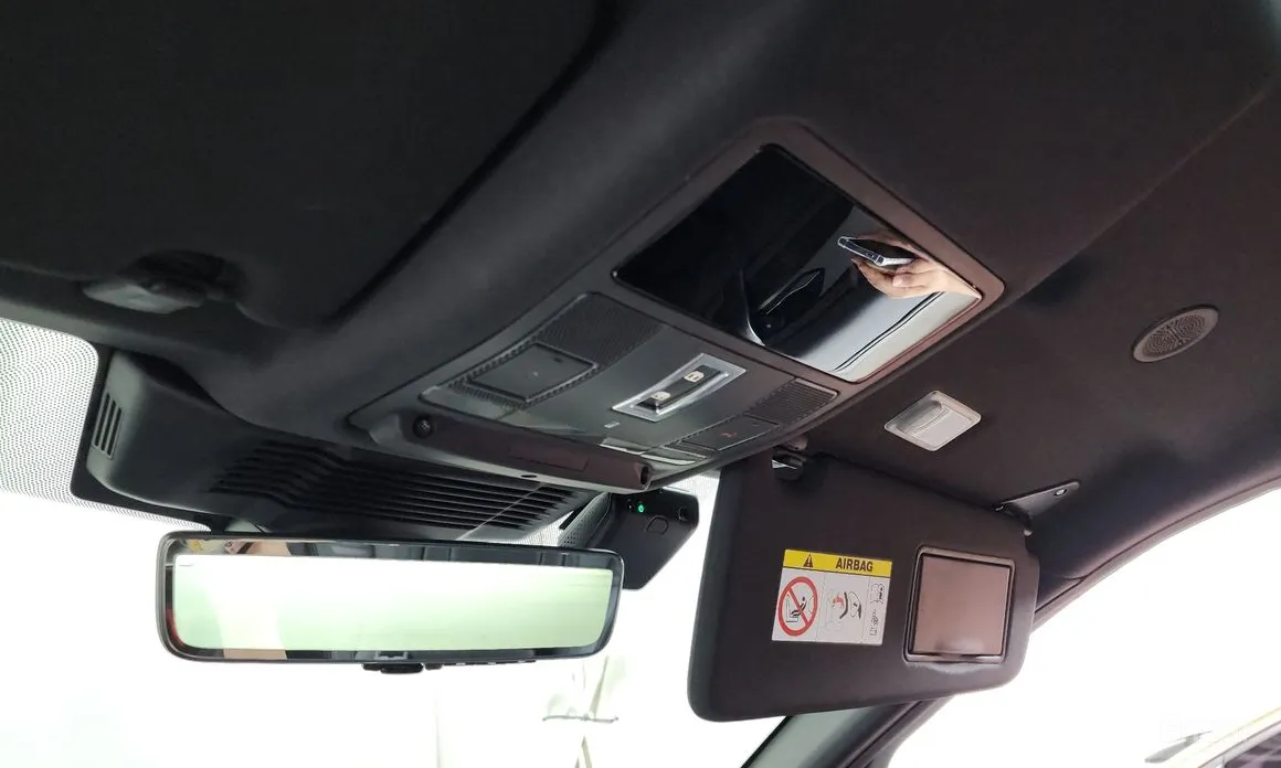 Фото 17 - Land Rover Discovery Sport