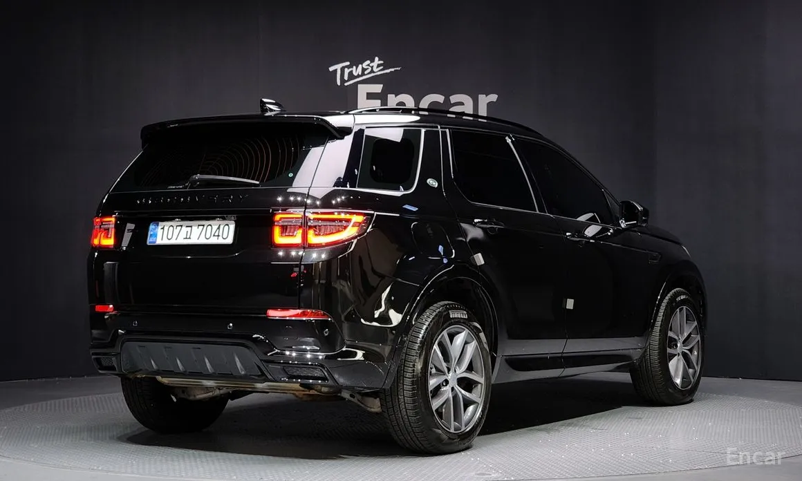 Фото 2 - Land Rover Discovery Sport