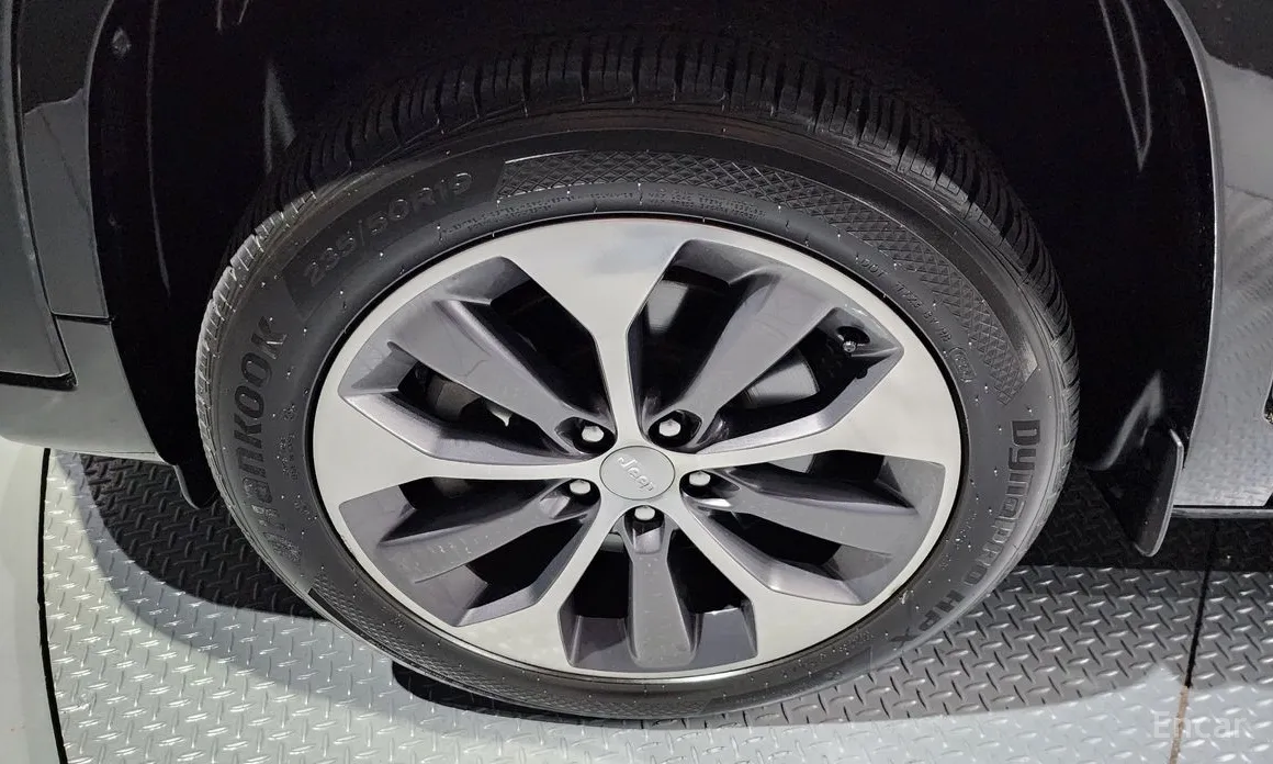 Фото 5 - Jeep Cherokee