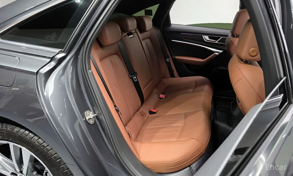 Фото 12 - Audi A6