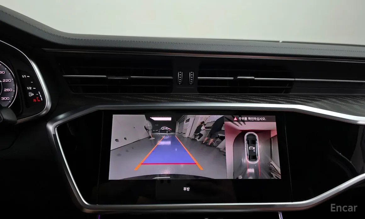 Фото 14 - Audi A6