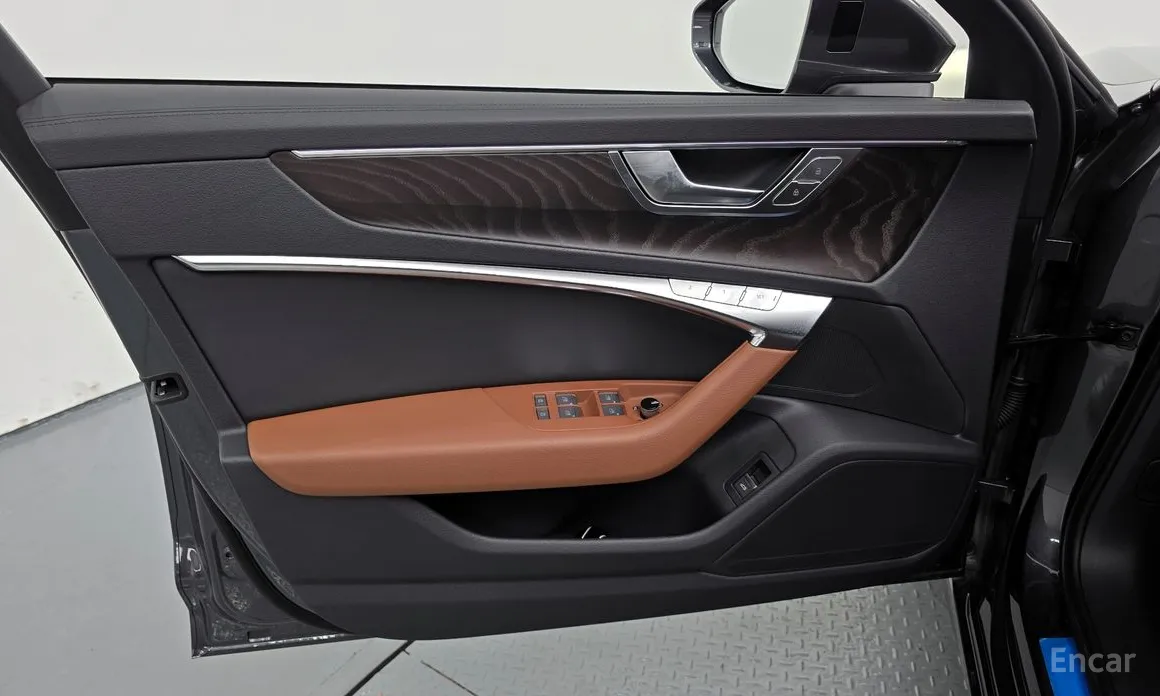 Фото 18 - Audi A6