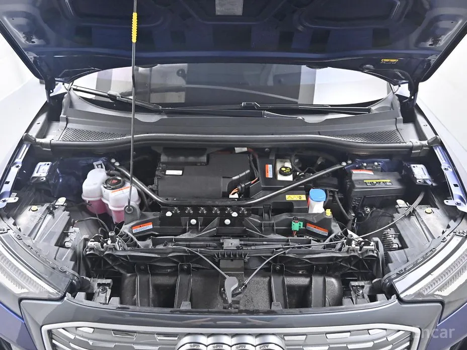 Фото 6 - Audi Q4 e-tron