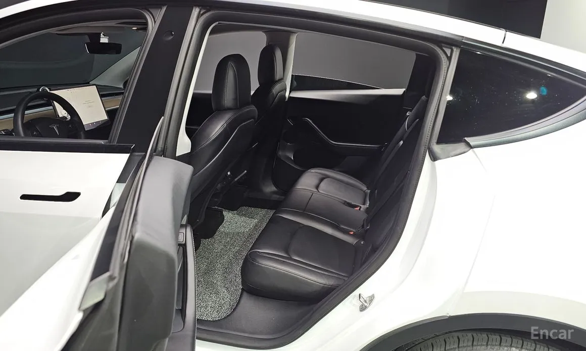 Фото 11 - Tesla Model Y