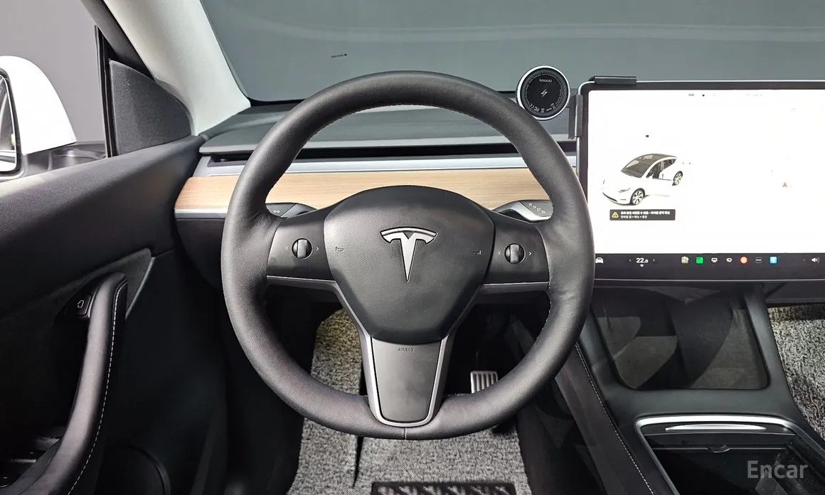 Фото 14 - Tesla Model Y