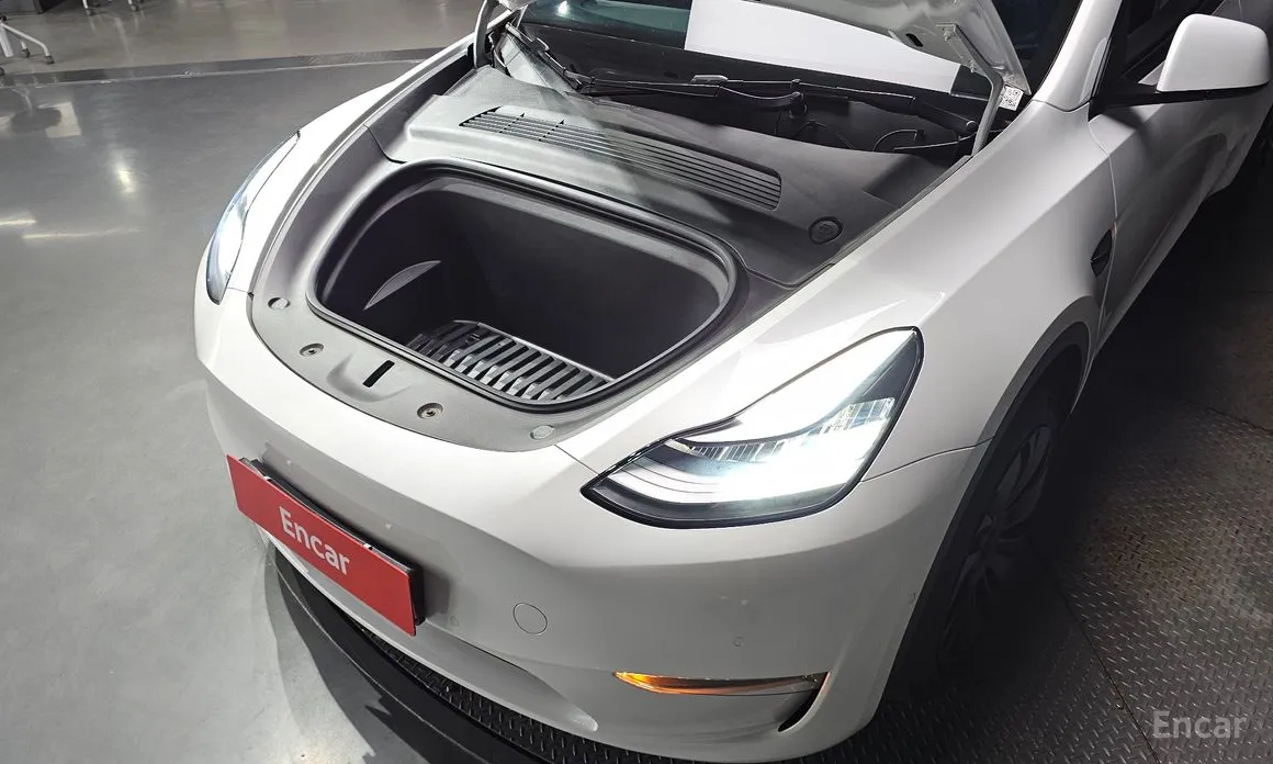 Фото 6 - Tesla Model Y