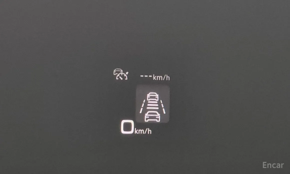 Фото 18 - Audi Q8 e-tron