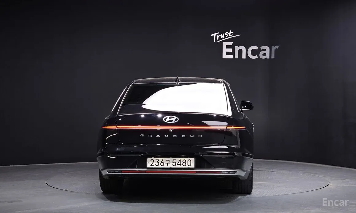 Фото 4 - Hyundai Grandeur