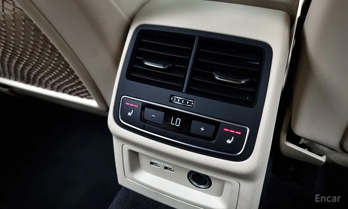 Фото 19 - Audi A4