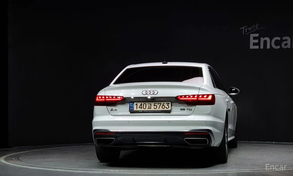 Фото 4 - Audi A4