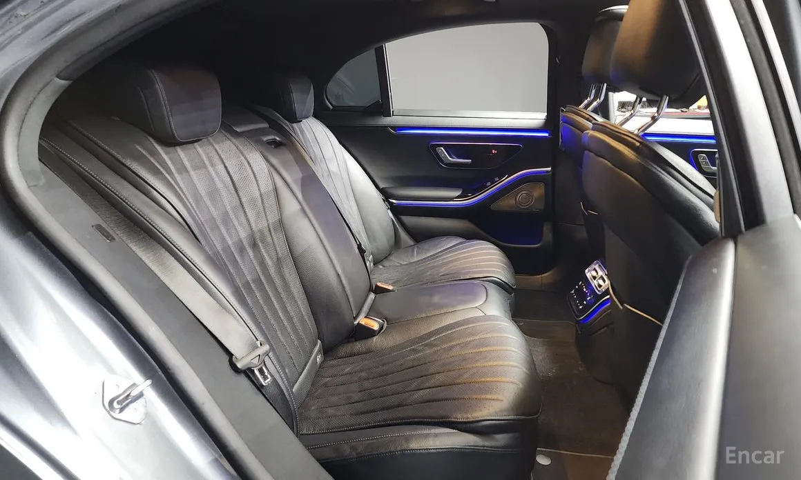 Фото 12 - Mercedes-Benz S-Class