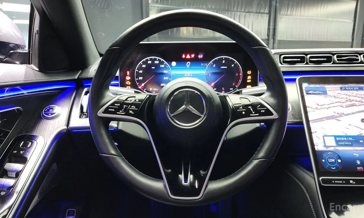 Фото 13 - Mercedes-Benz S-Class