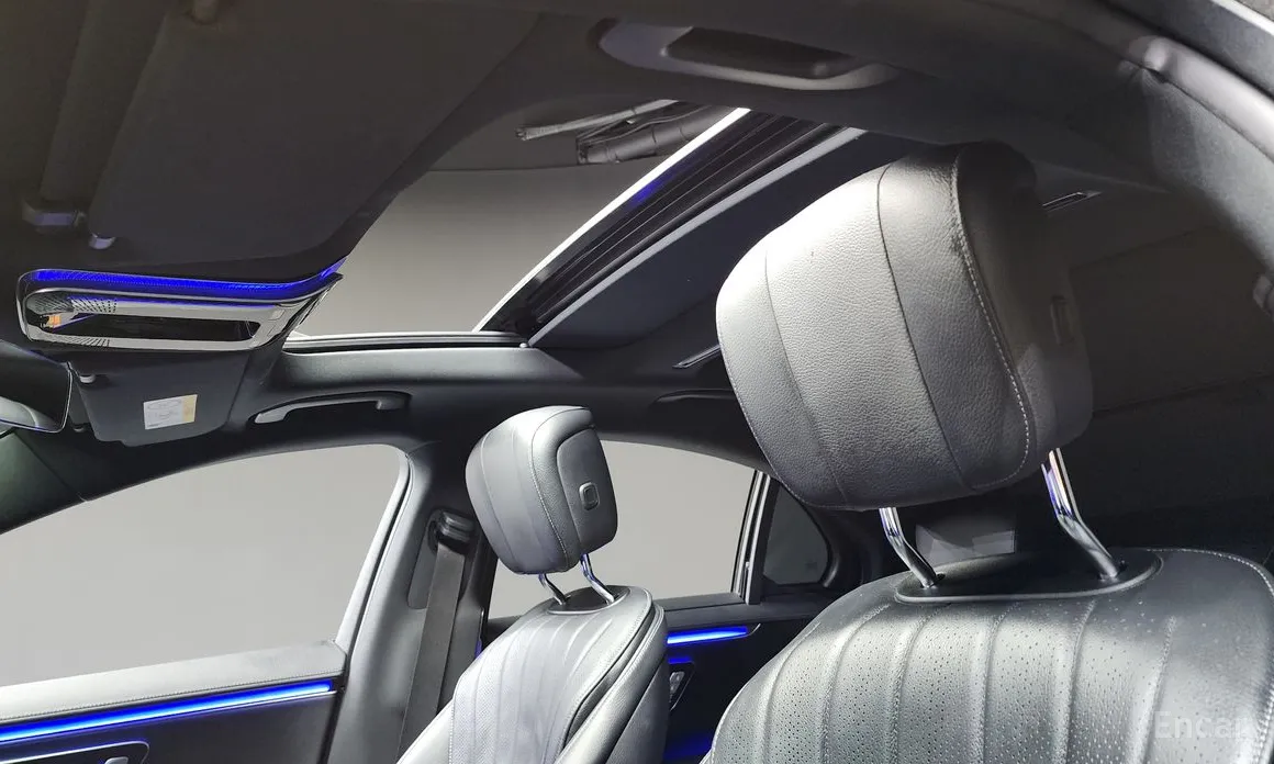 Фото 18 - Mercedes-Benz S-Class