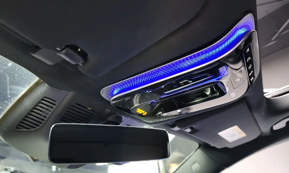 Фото 19 - Mercedes-Benz S-Class