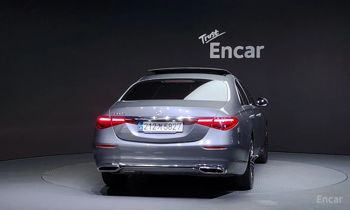 Фото 4 - Mercedes-Benz S-Class