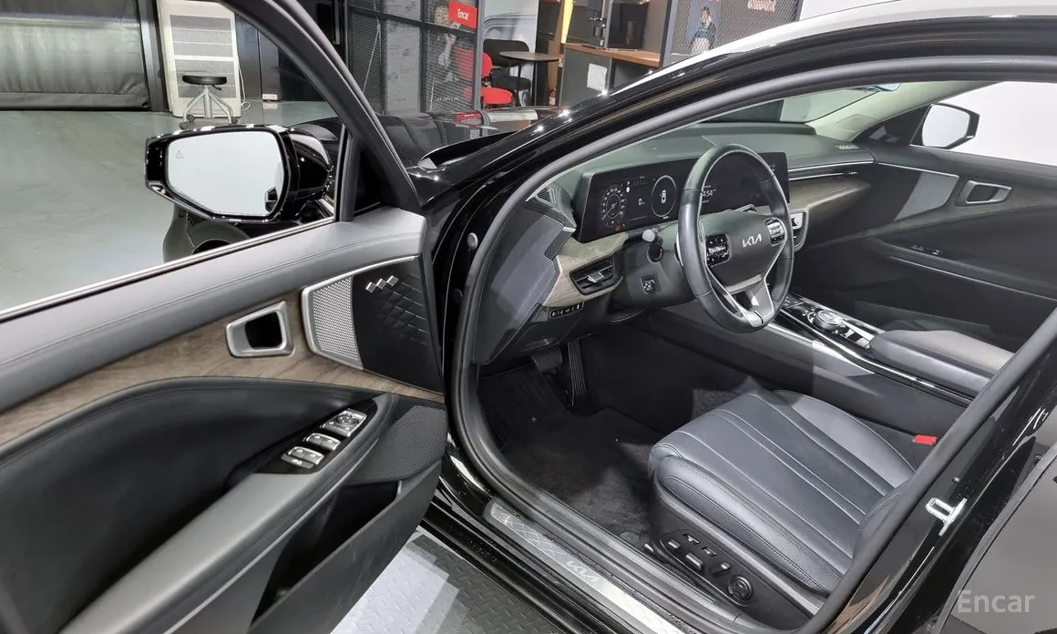 Фото 10 - Kia K8