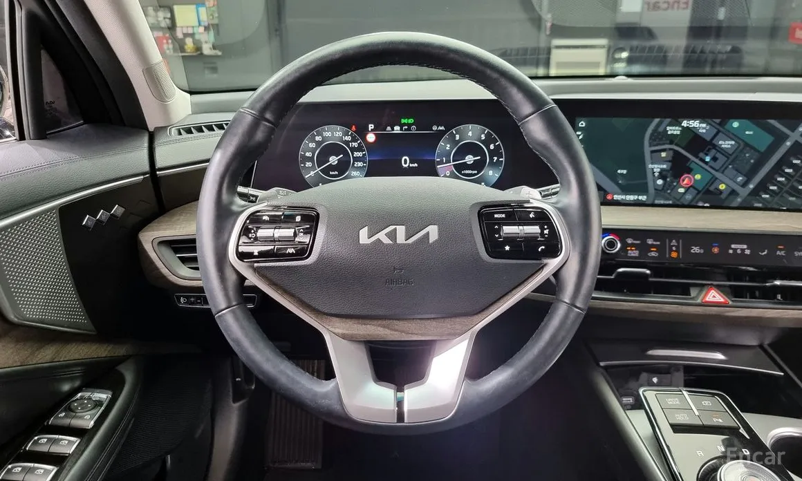 Фото 13 - Kia K8