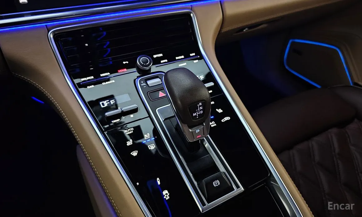 Фото 9 - Porsche Panamera