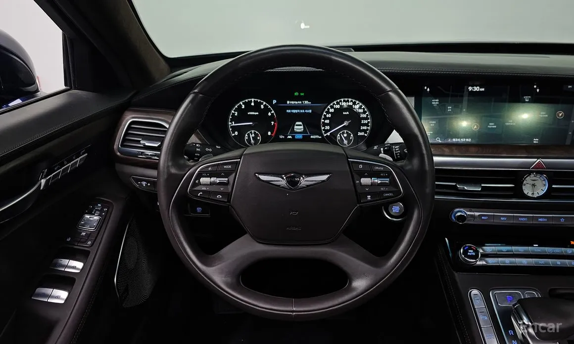 Фото 13 - Genesis G90