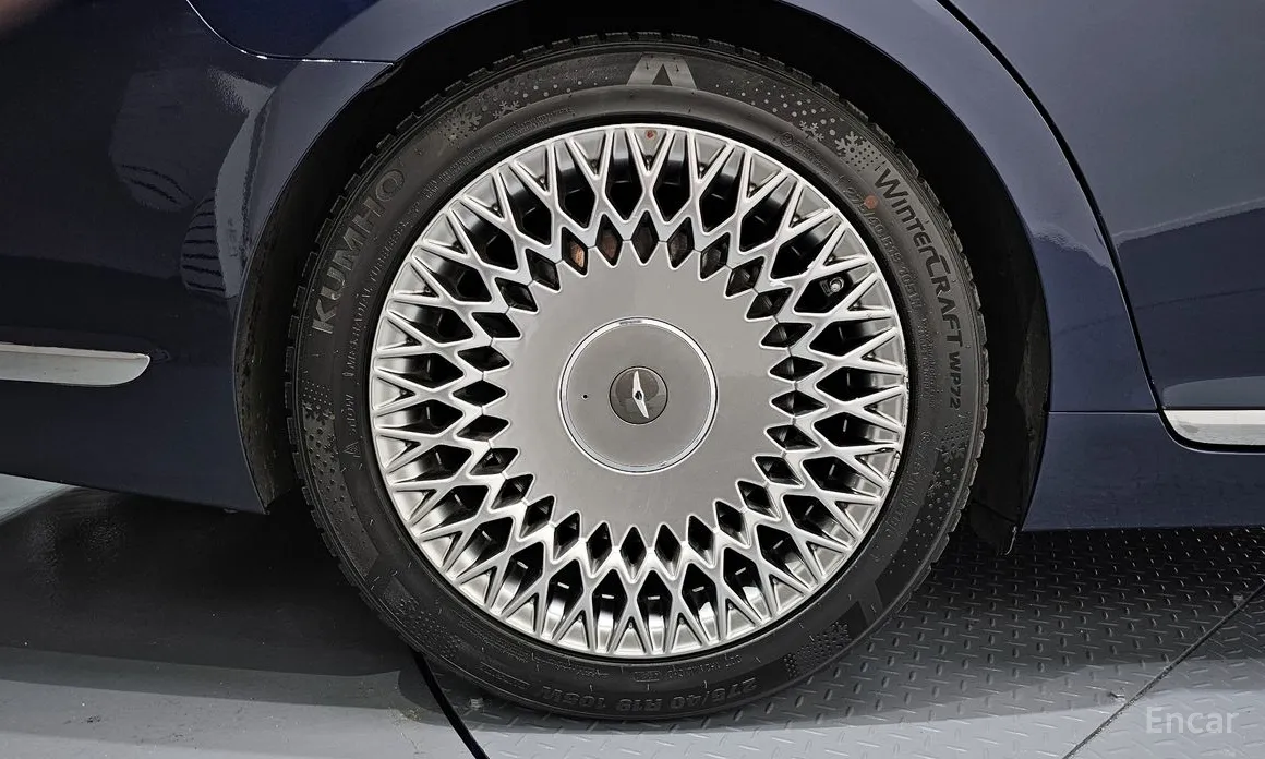 Фото 5 - Genesis G90