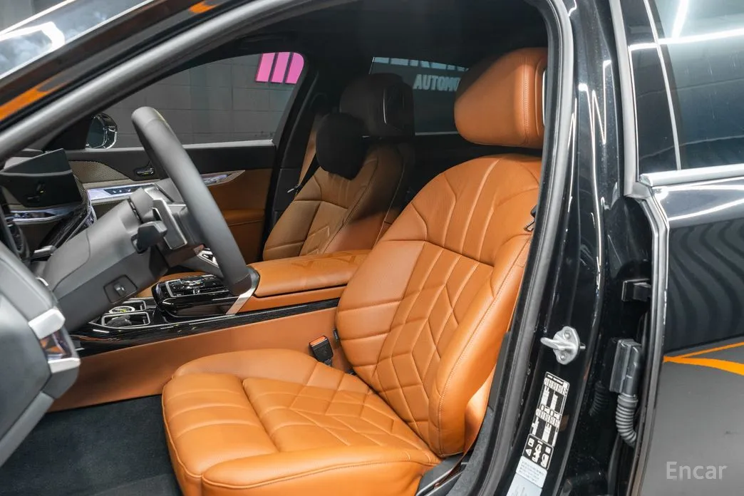 Фото 7 - BMW 7 Series