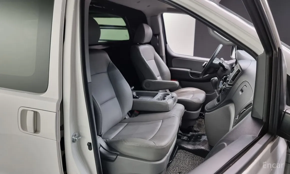 Фото 12 - Hyundai Starex