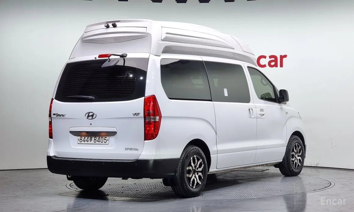 Фото 2 - Hyundai Starex
